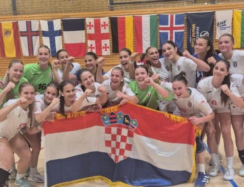 Mlade hrvatske rukometašice u dva dana izborile četiri pobjede i osigurale četvrtfinale na Otvorenom europskom prvenstvu